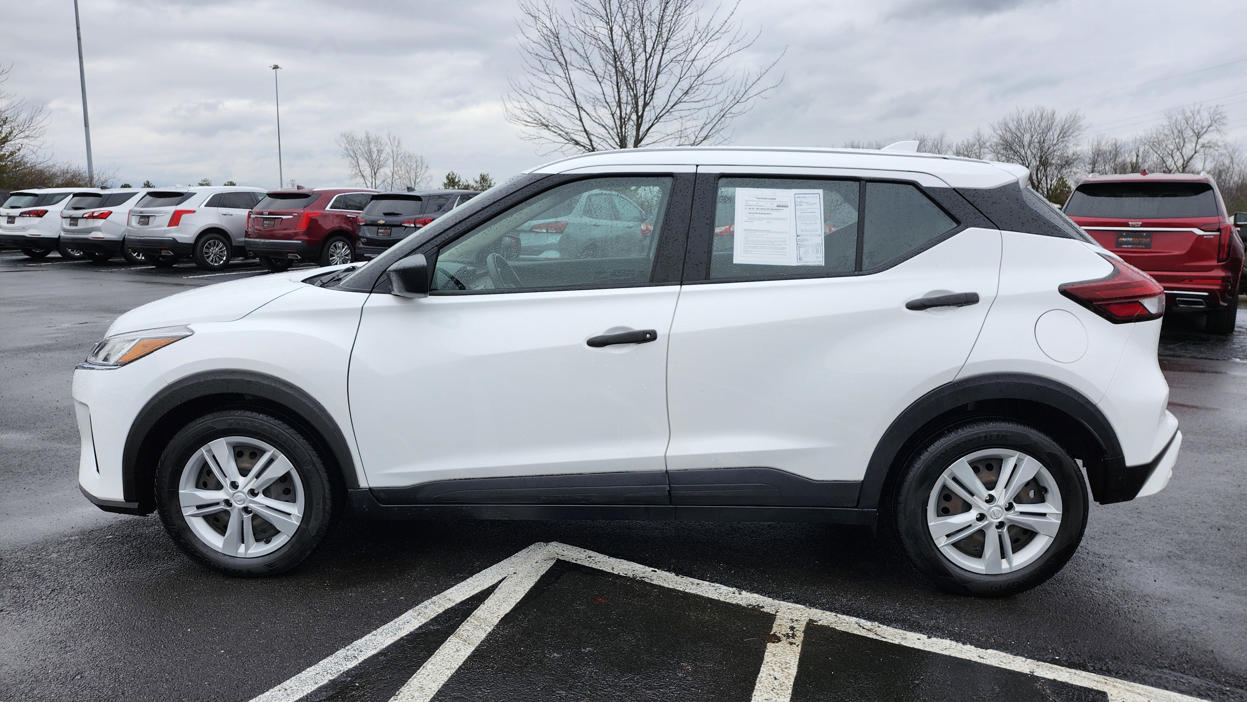 Used 2022 Nissan Kicks S image 13