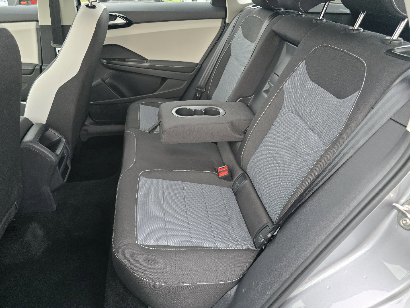 Certified 2025 Volkswagen Taos S AWD/4WD image 26