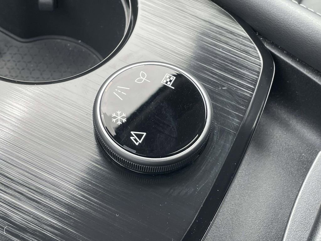 Used 2022 Nissan Rogue SL w/ SL Premium Package image 28