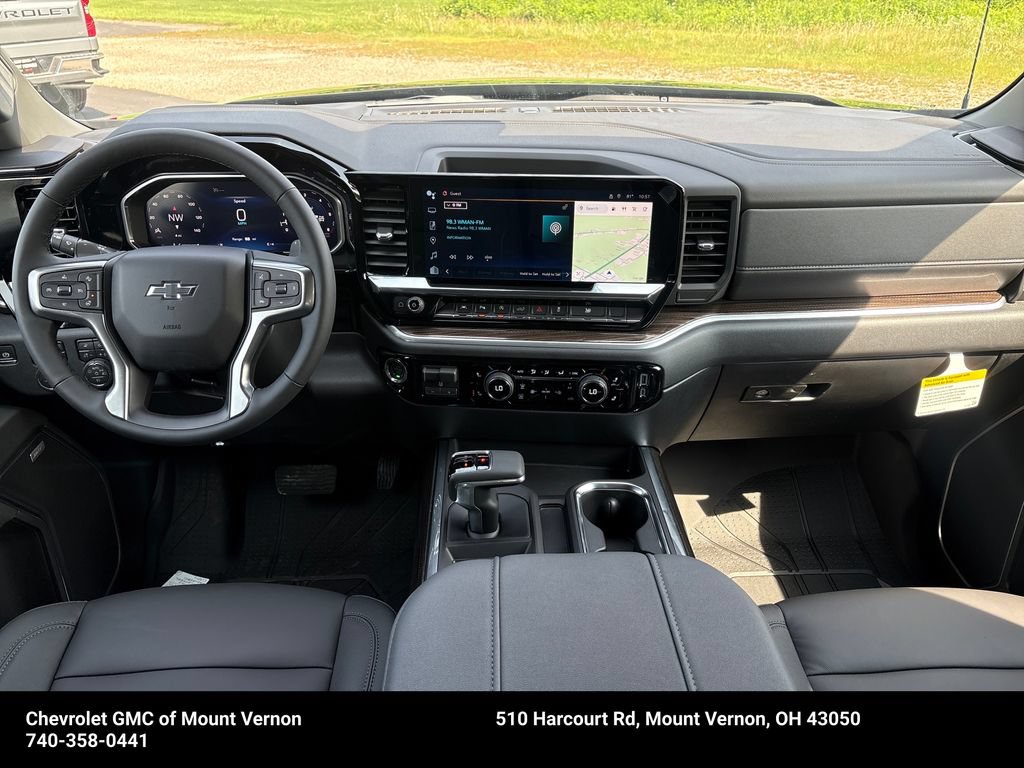 New 2026 Chevrolet Silverado 1500 RST w/ Redline Edition AWD/4WD image 16