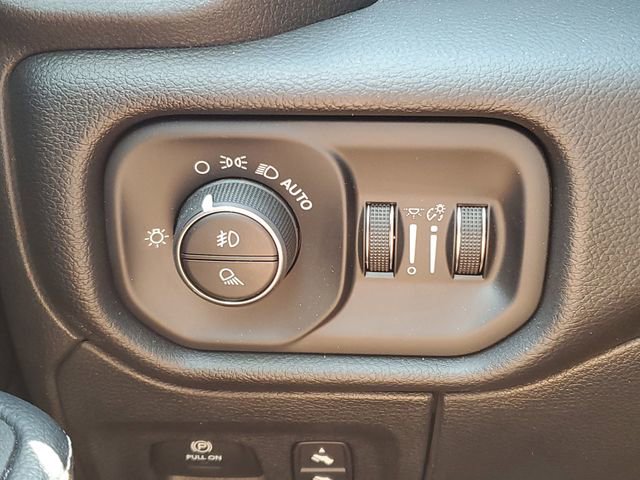 Used 2025 RAM 1500 Laramie w/ Bed Utility Group image 21