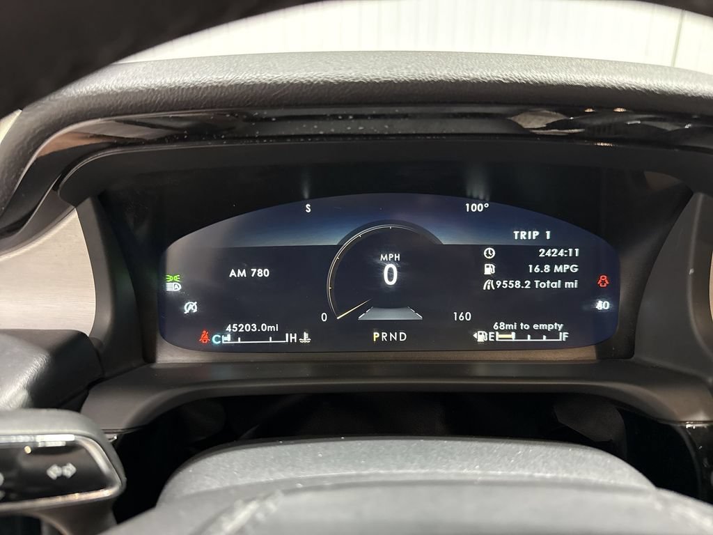 Used 2023 Lincoln Aviator AWD image 11