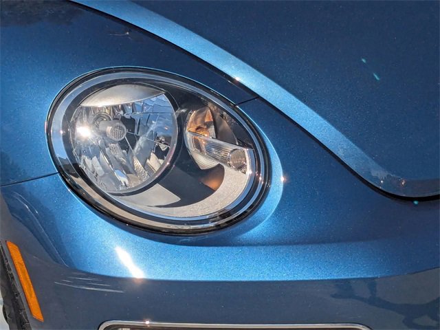 Used 2019 Volkswagen Beetle 2.0T S image 9