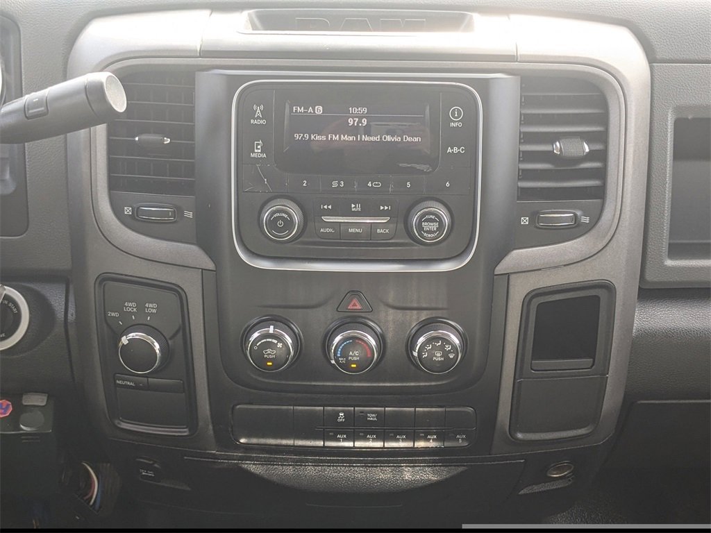 Used 2015 RAM 3500 Tradesman w/ Chrome Appearance Group image 18