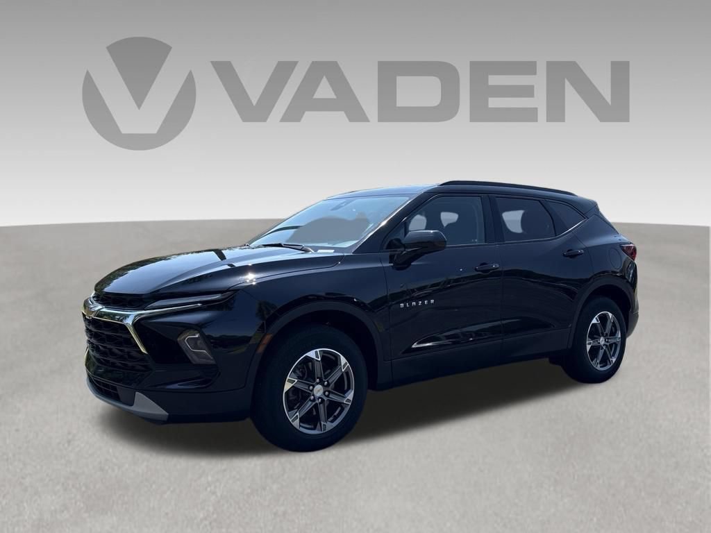 Used 2024 Chevrolet Blazer LT w/ Convenience Package FWD image 1