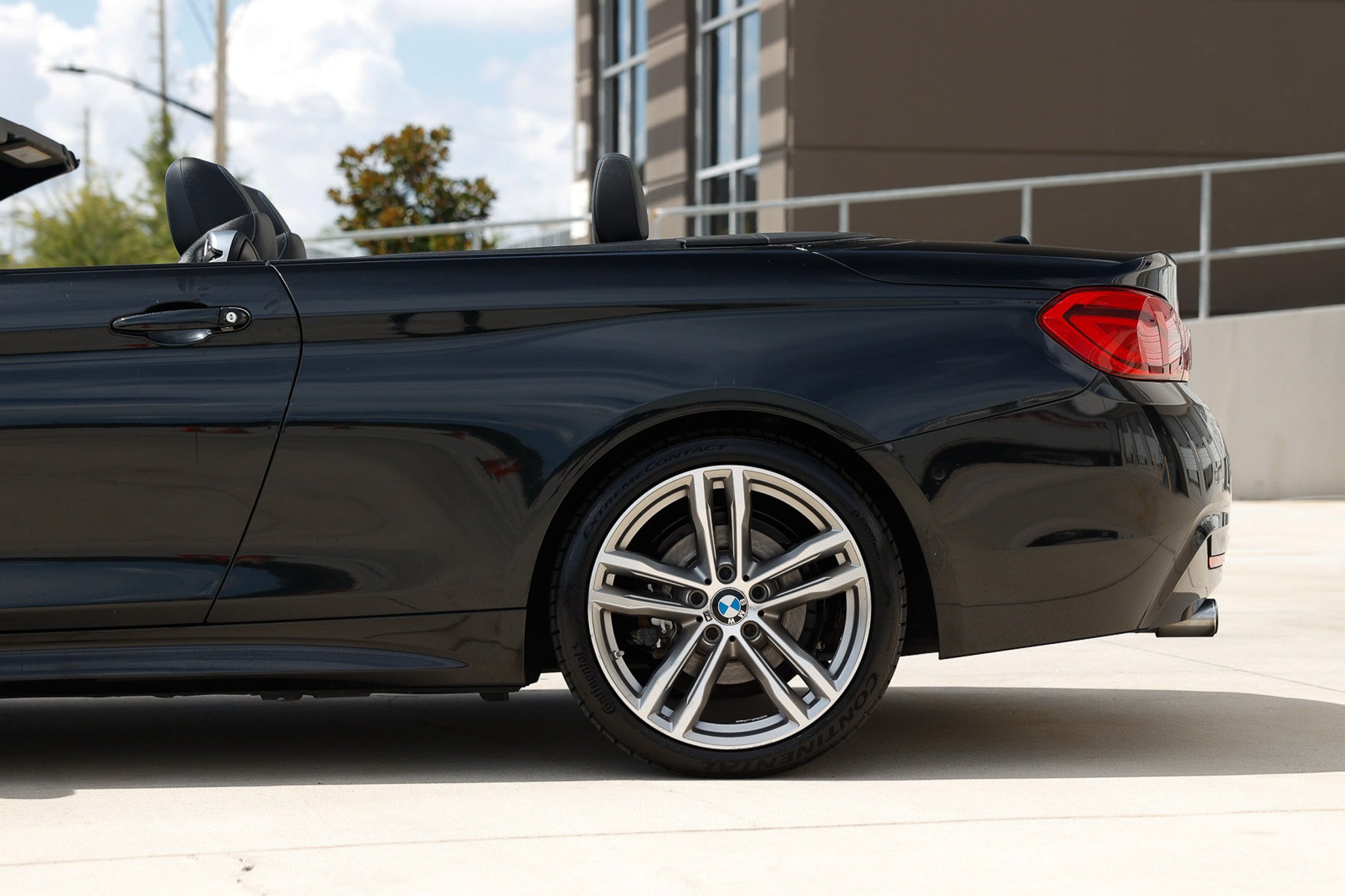 Used 2018 BMW 430i Convertible RWD image 27