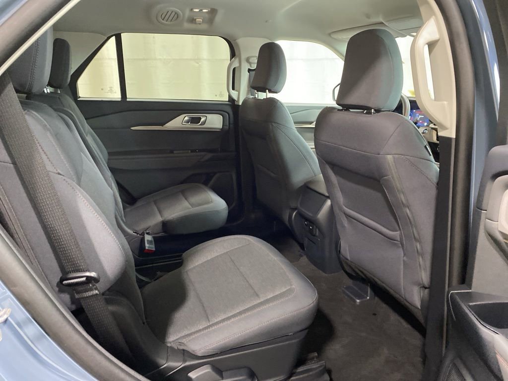 Used 2025 Ford Explorer Active image 12
