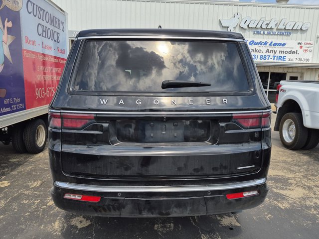 Used 2024 Jeep Wagoneer L Series II AWD/4WD image 8