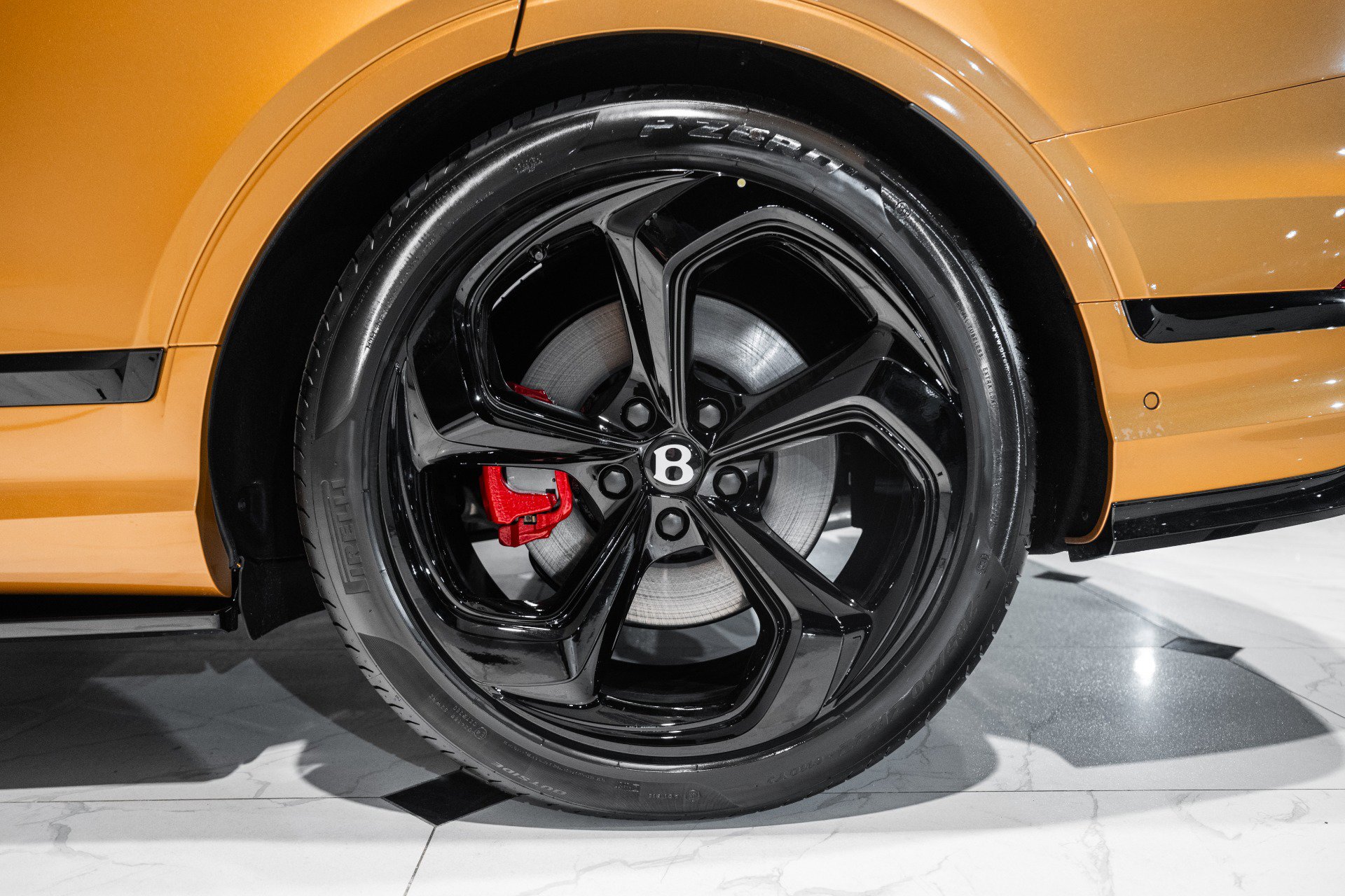 New 2025 Bentley Bentayga image 15