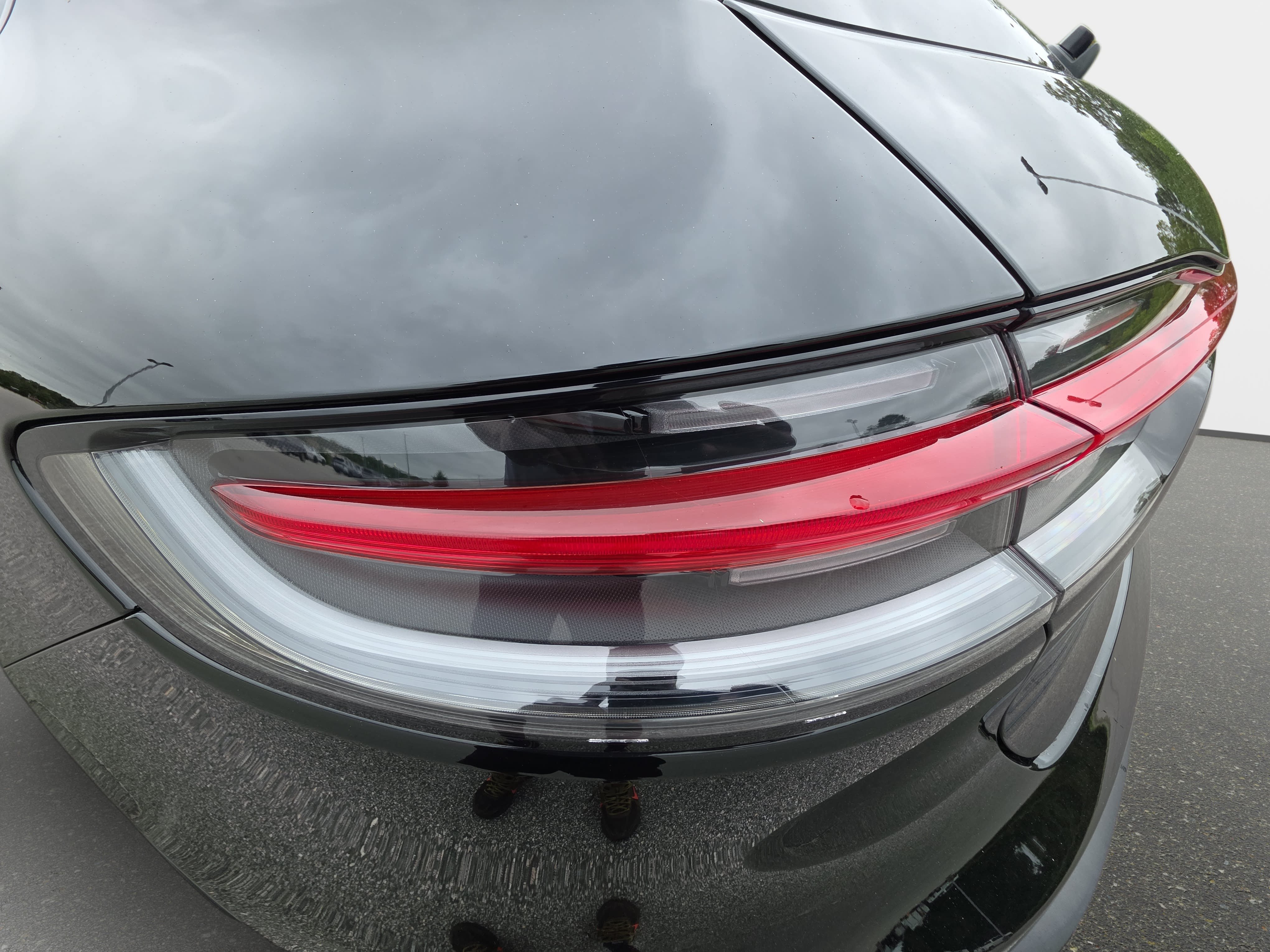 Used 2023 Porsche Macan Turbo AWD/4WD image 35