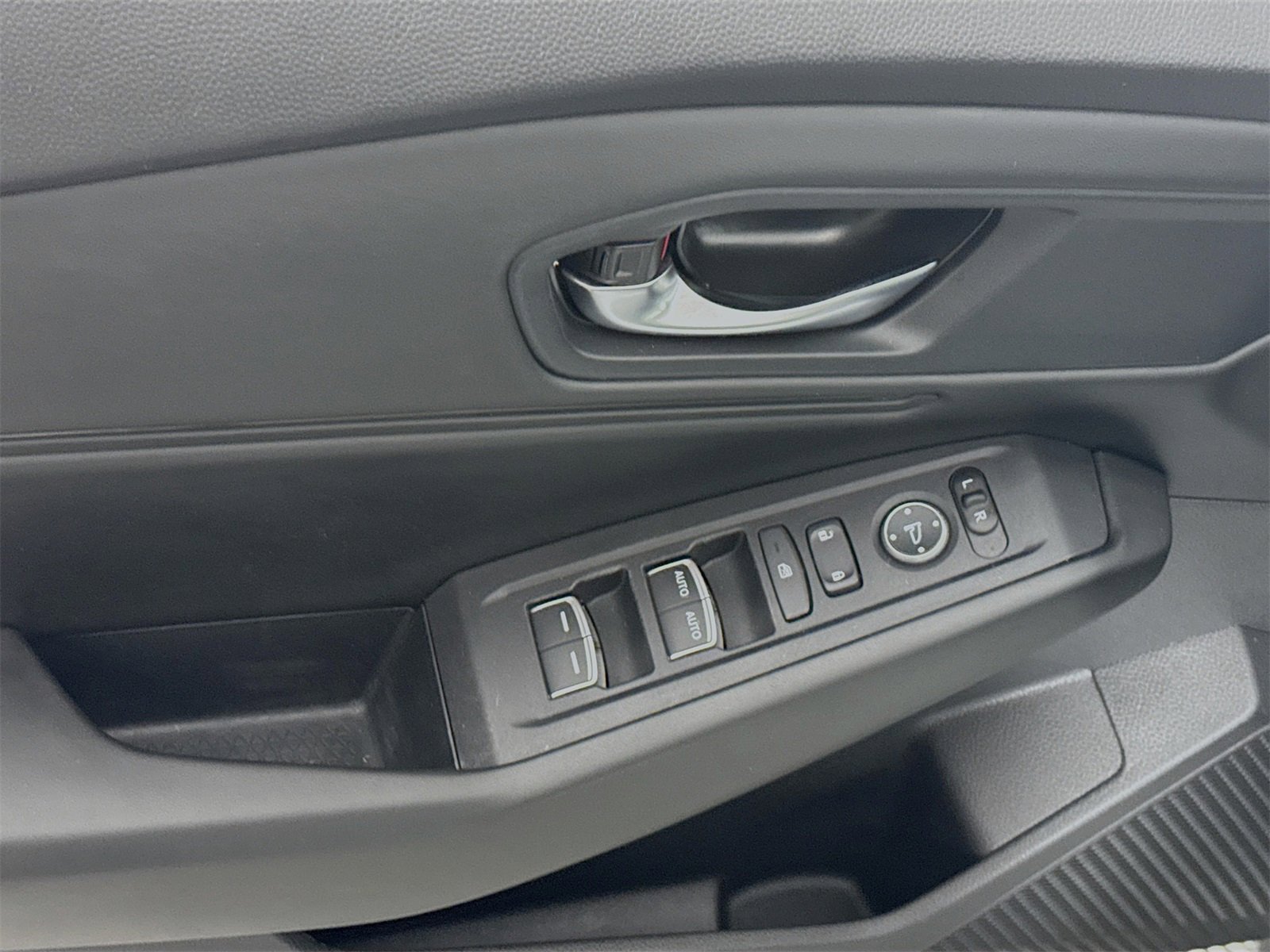 Used 2024 Honda Accord EX image 15