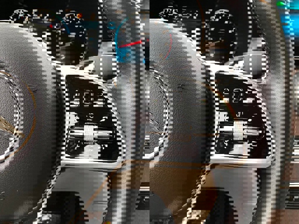 Used 2022 Mercedes-Benz GLC 300 4MATIC image 22