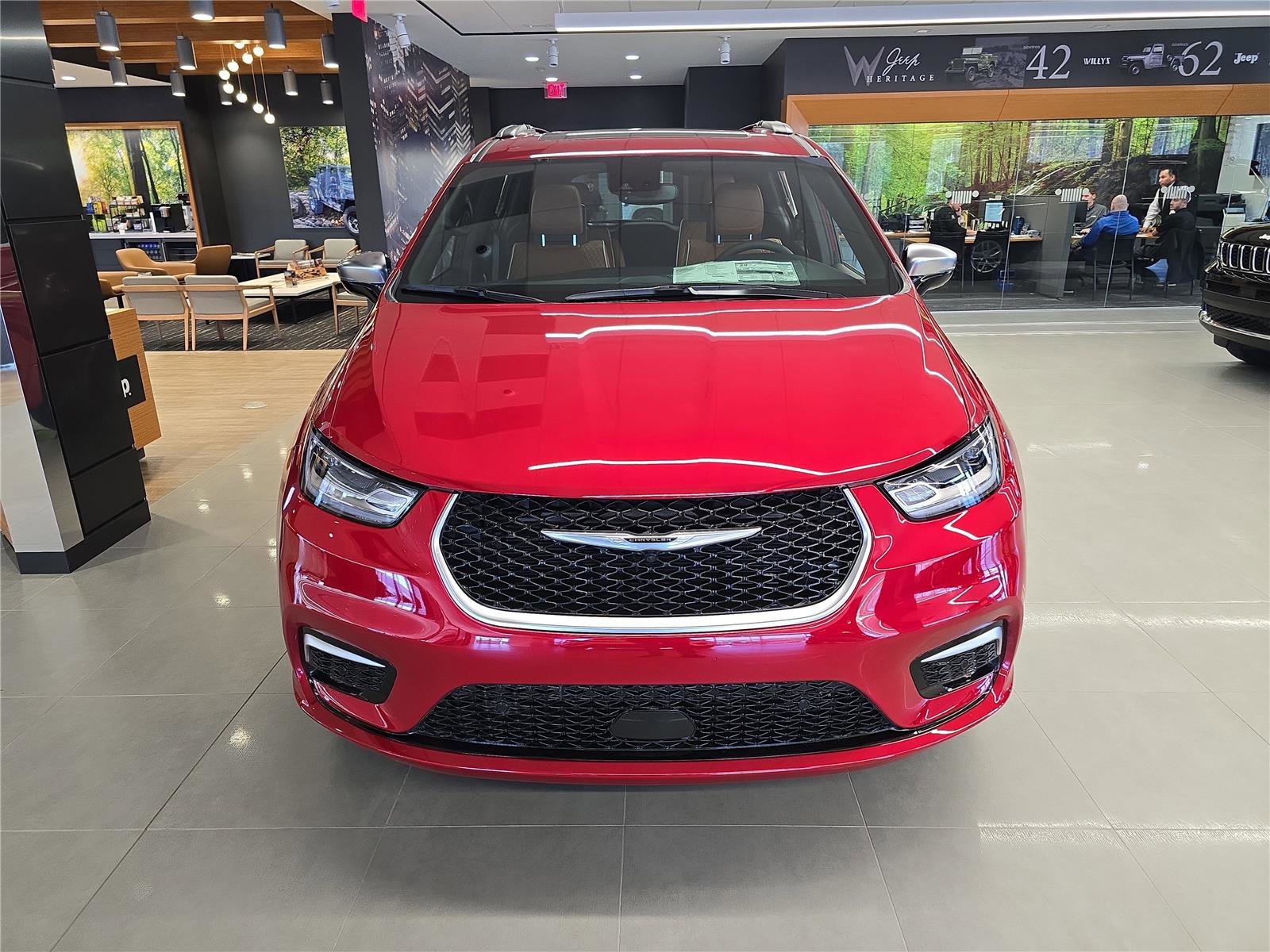 New 2026 Chrysler Pacifica Pinnacle image 6