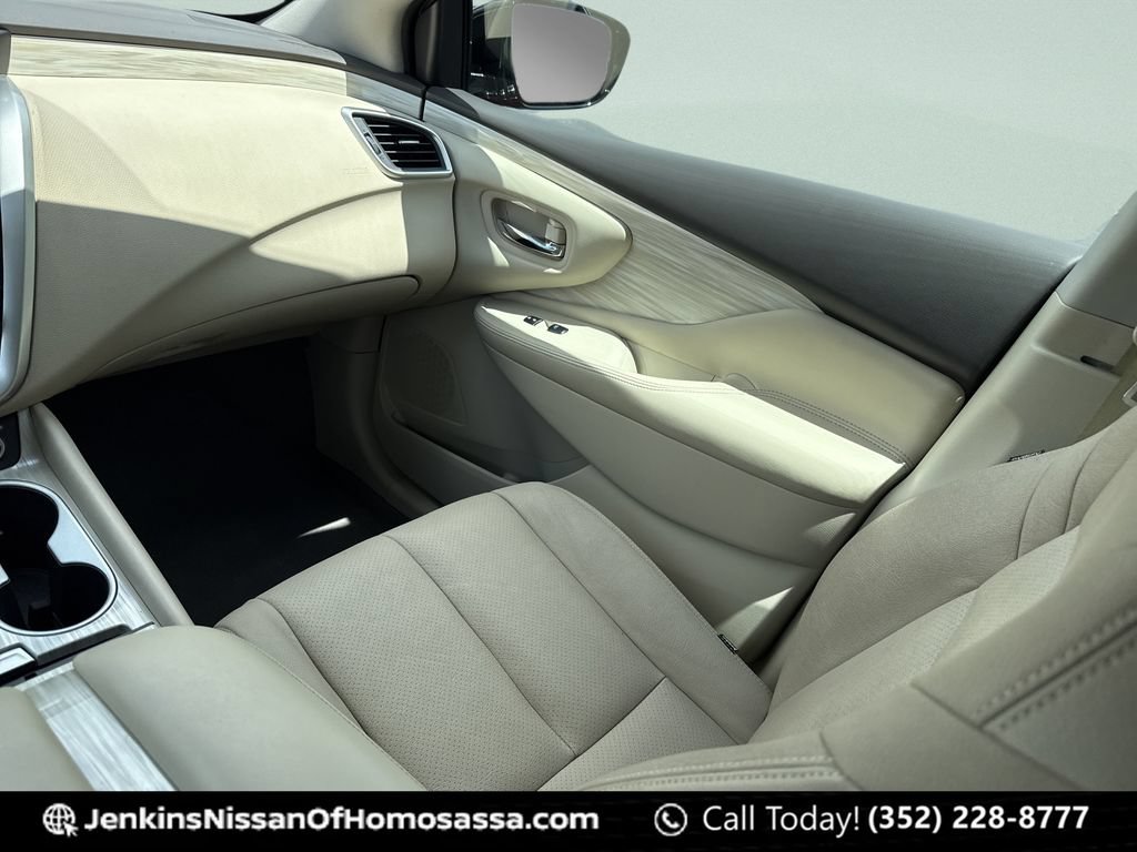 Used 2016 Nissan Murano SV FWD image 23