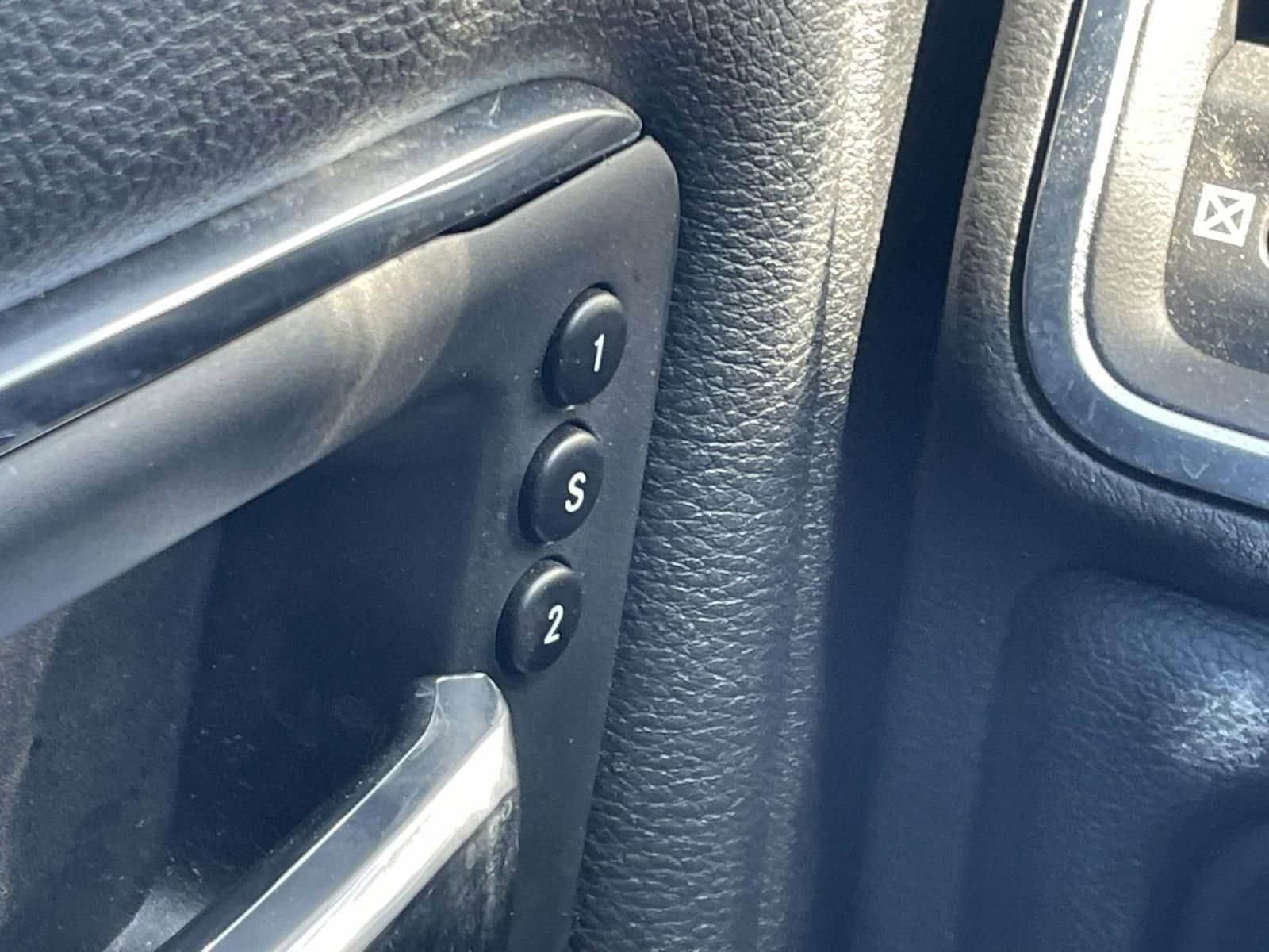 Used 2024 RAM 2500 Laramie w/ Safety Group image 23