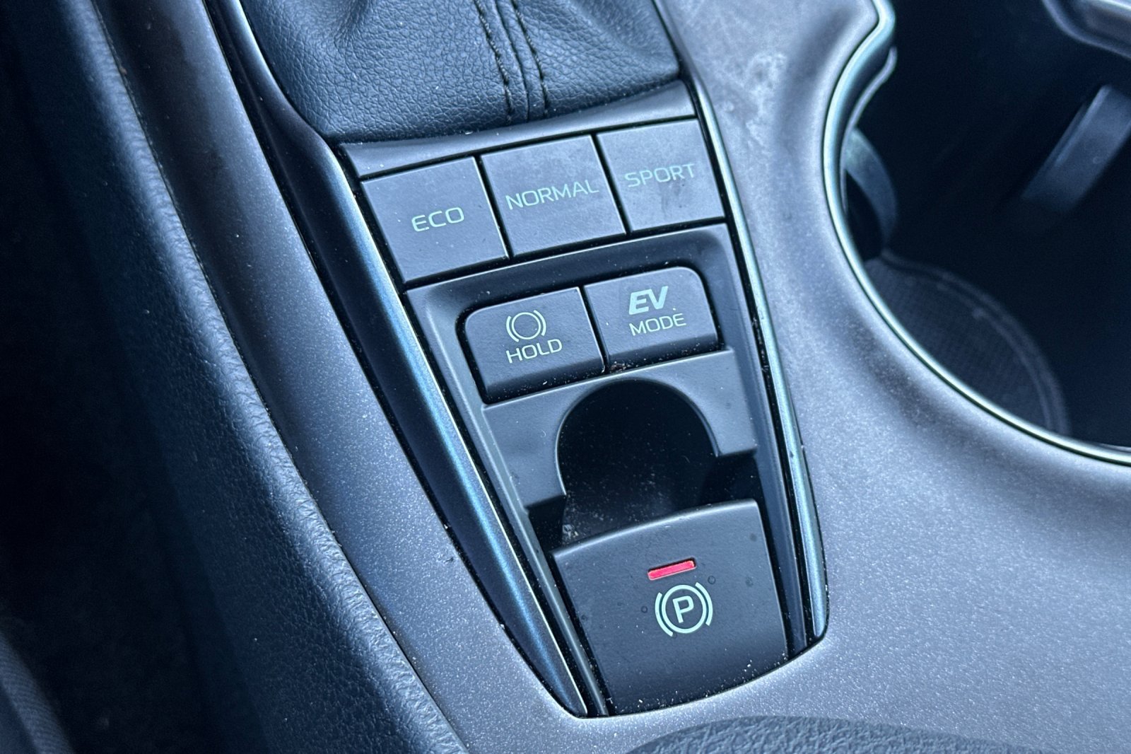 New 2023 Toyota Camry SE w/ Audio Upgrade Package FWD image 31