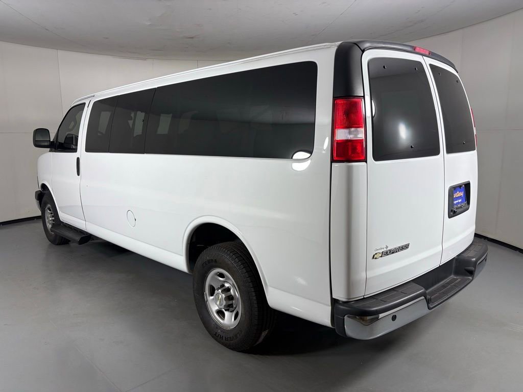 Used 2023 Chevrolet Express 3500 LT w/ LT Preferred Equipment Group image 8