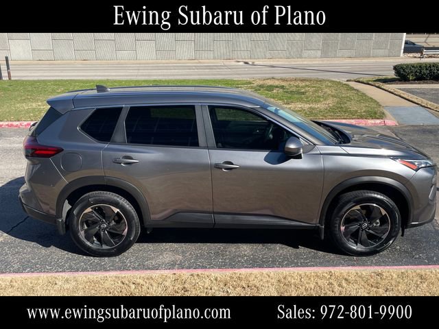 Used 2024 Nissan Rogue SV image 7