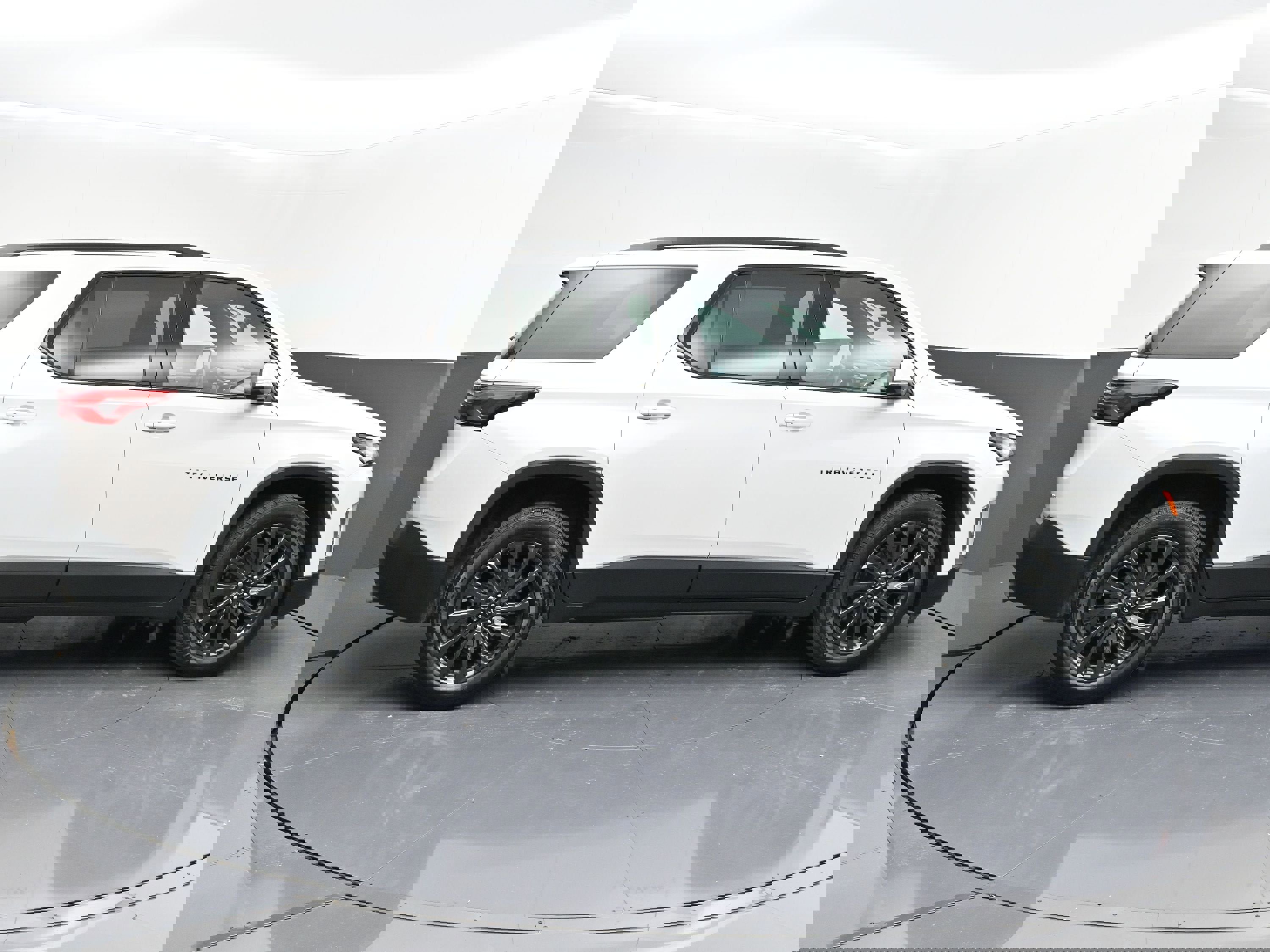 Certified 2023 Chevrolet Traverse RS image 8