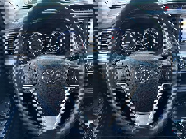 Used 2017 Toyota Highlander SE image 12