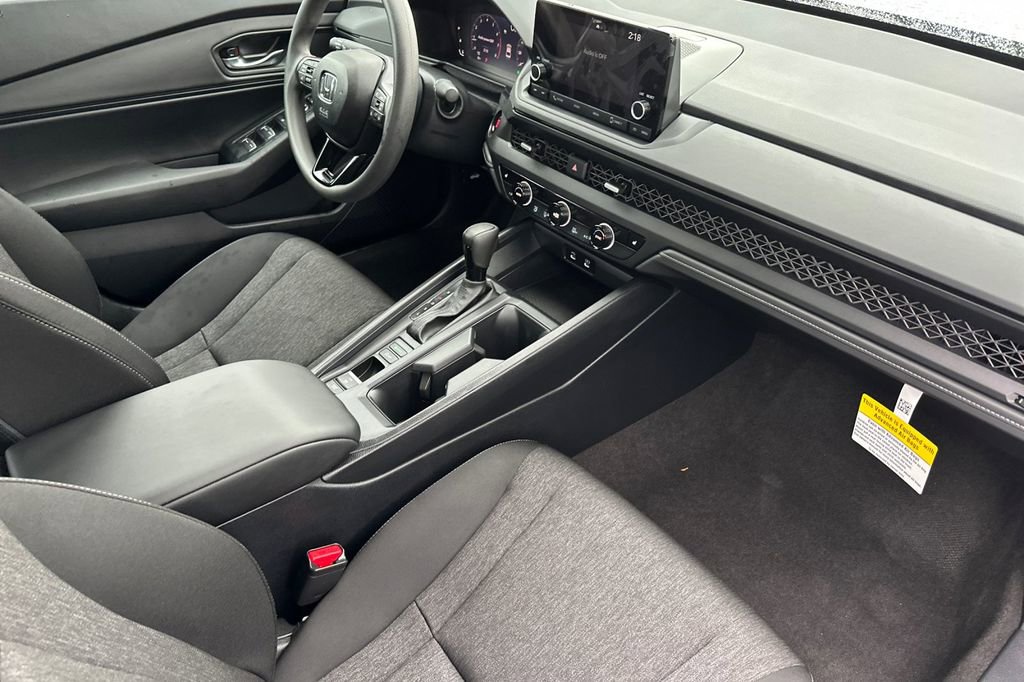 Certified 2025 Honda Accord SE image 14