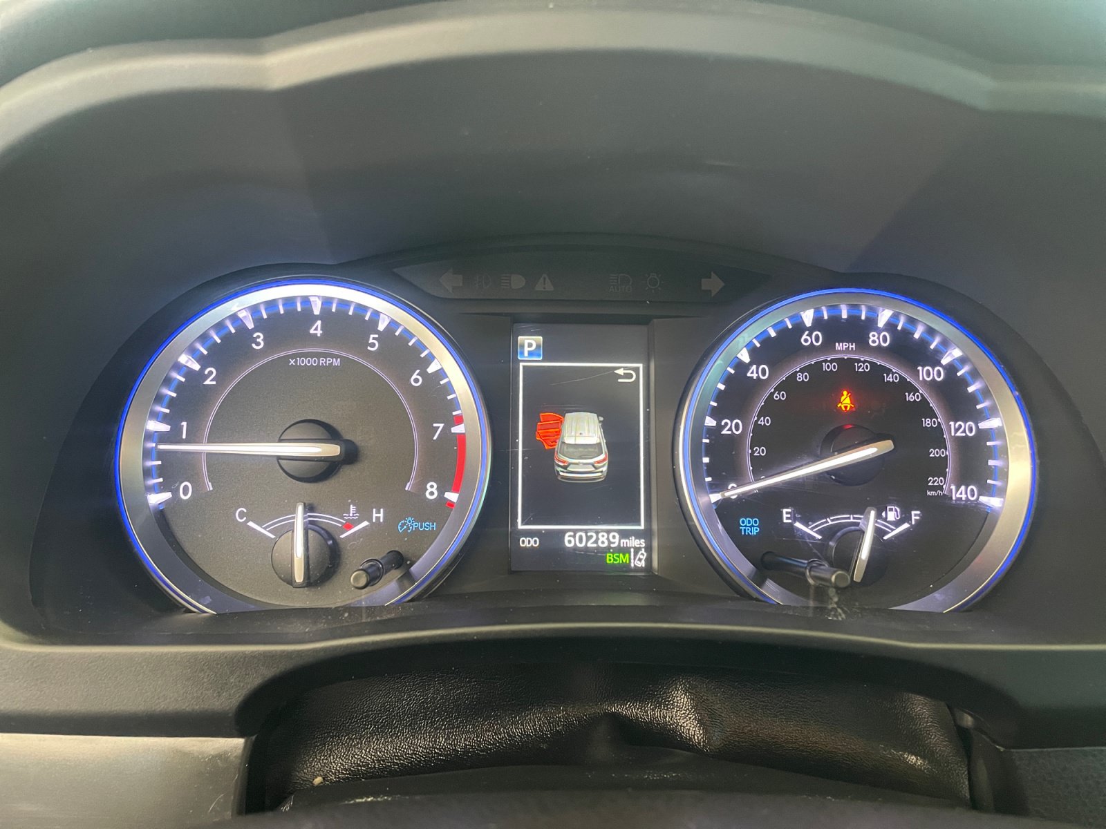 Used 2019 Toyota Highlander XLE FWD image 10