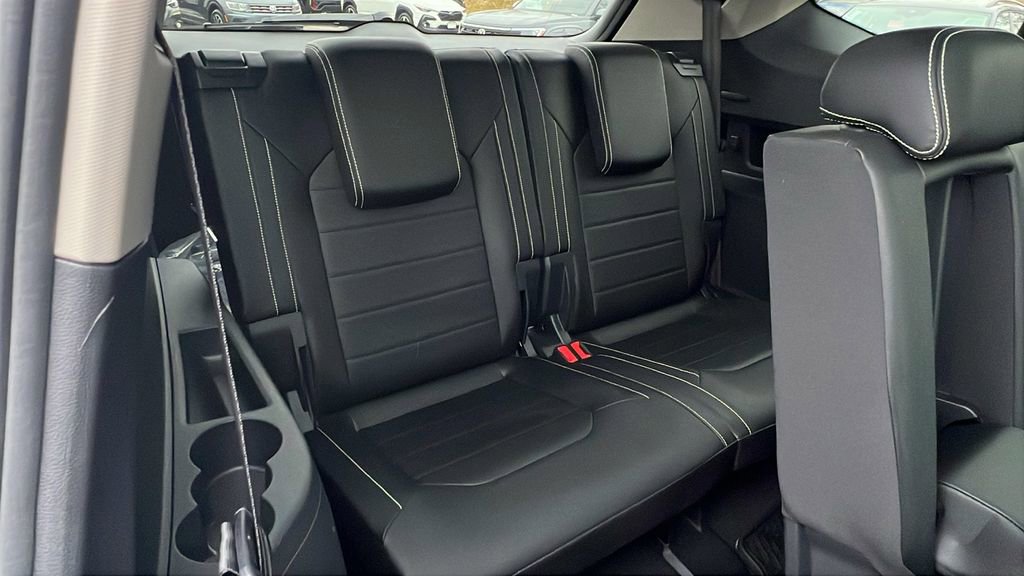 Certified 2023 Volkswagen Atlas SEL Premium image 17