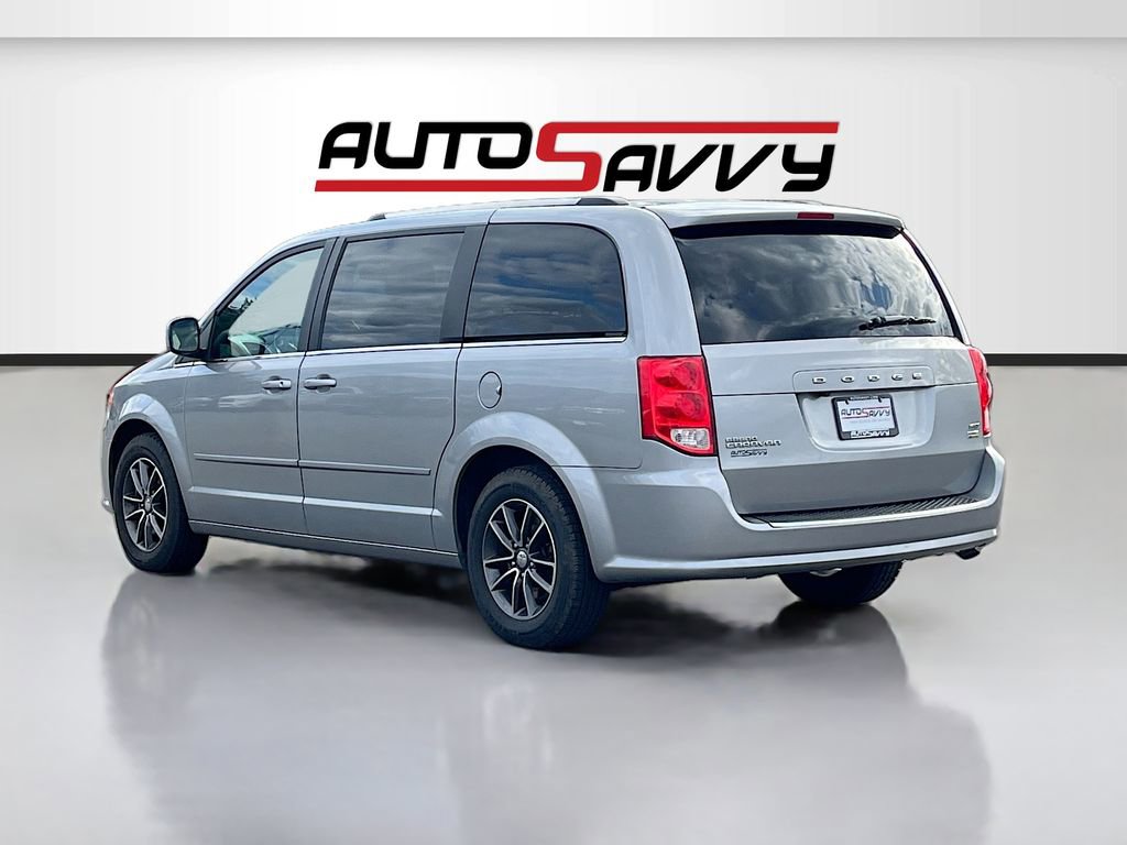 Used 2017 Dodge Grand Caravan SXT FWD image 5