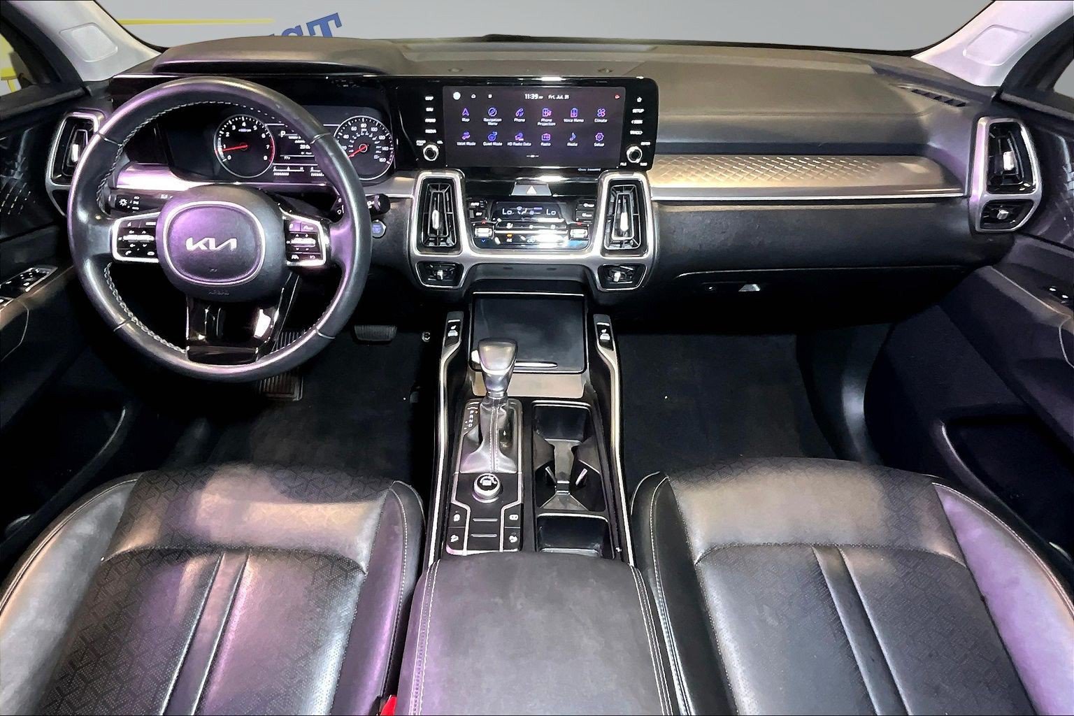 Used 2023 Kia Sorento S w/ Panoramic Sunroof Package FWD image 8