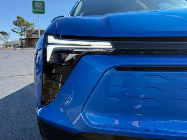 New 2026 Chevrolet Blazer EV LT image 3