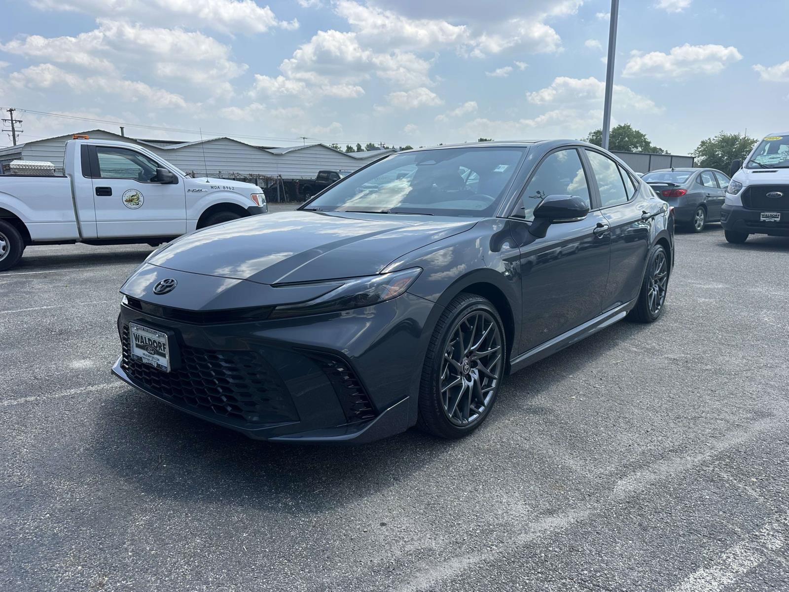 Used 2026 Toyota Camry XSE FWD image 3