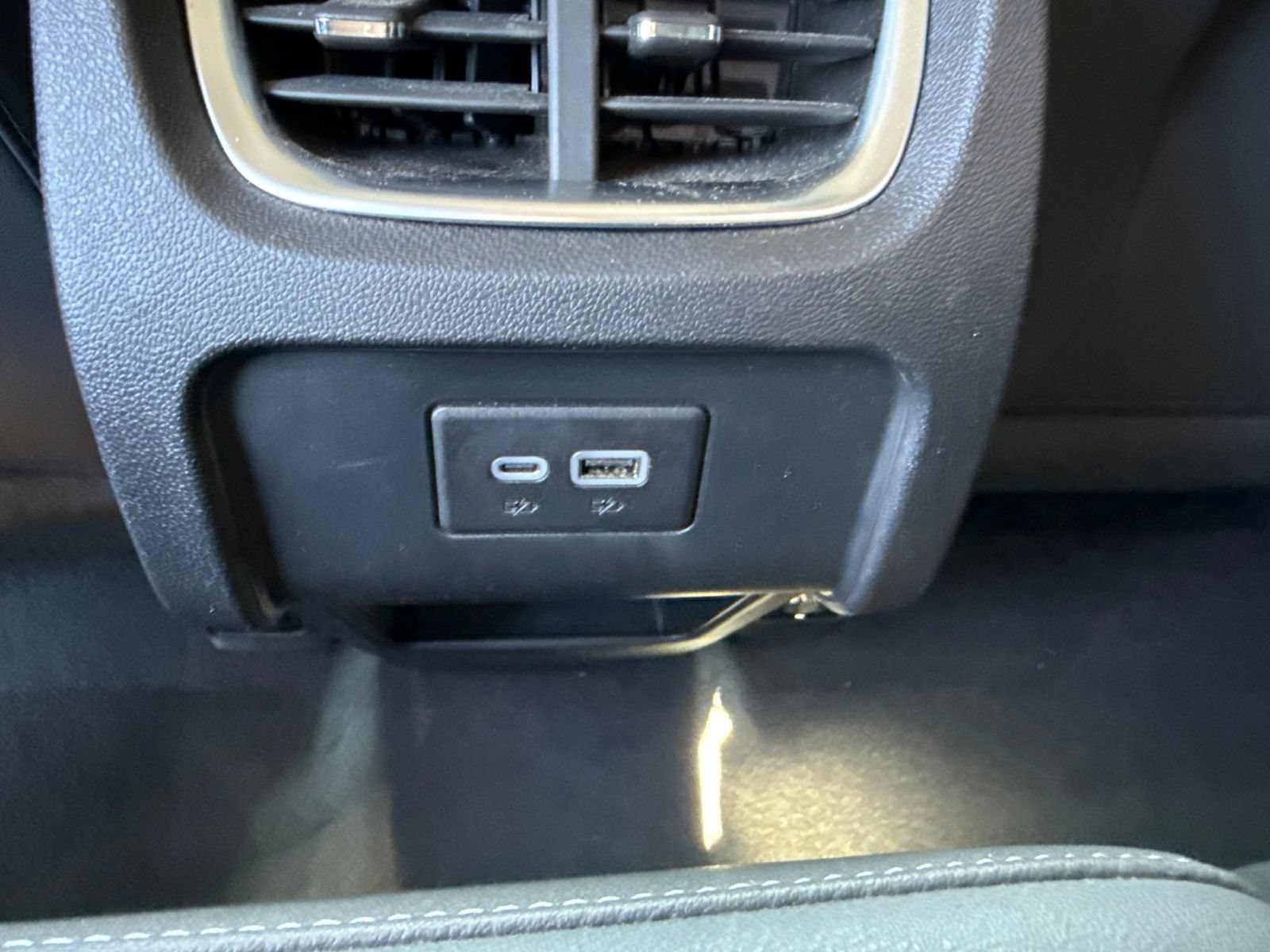 Used 2025 Chevrolet Blazer LT AWD/4WD image 18