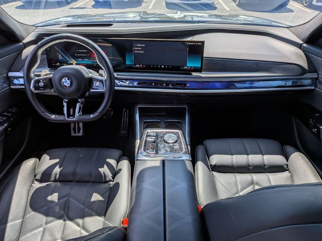 Used 2024 BMW 740i xDrive image 20