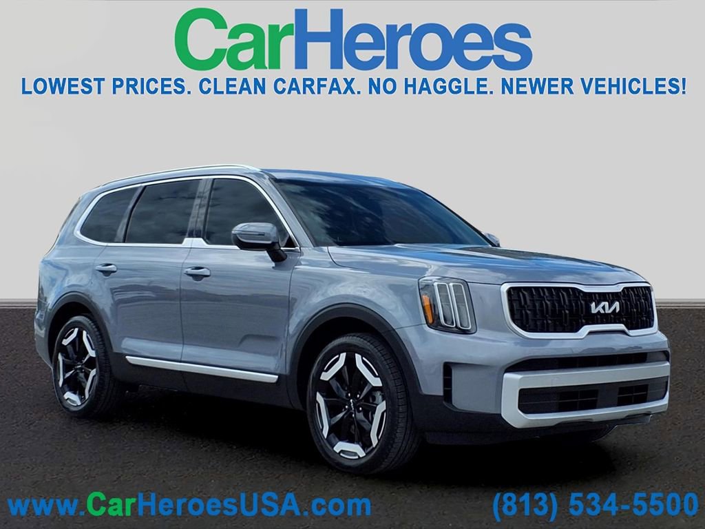 Used 2024 Kia Telluride EX w/ EX Captain's Chair Package FWD image 1