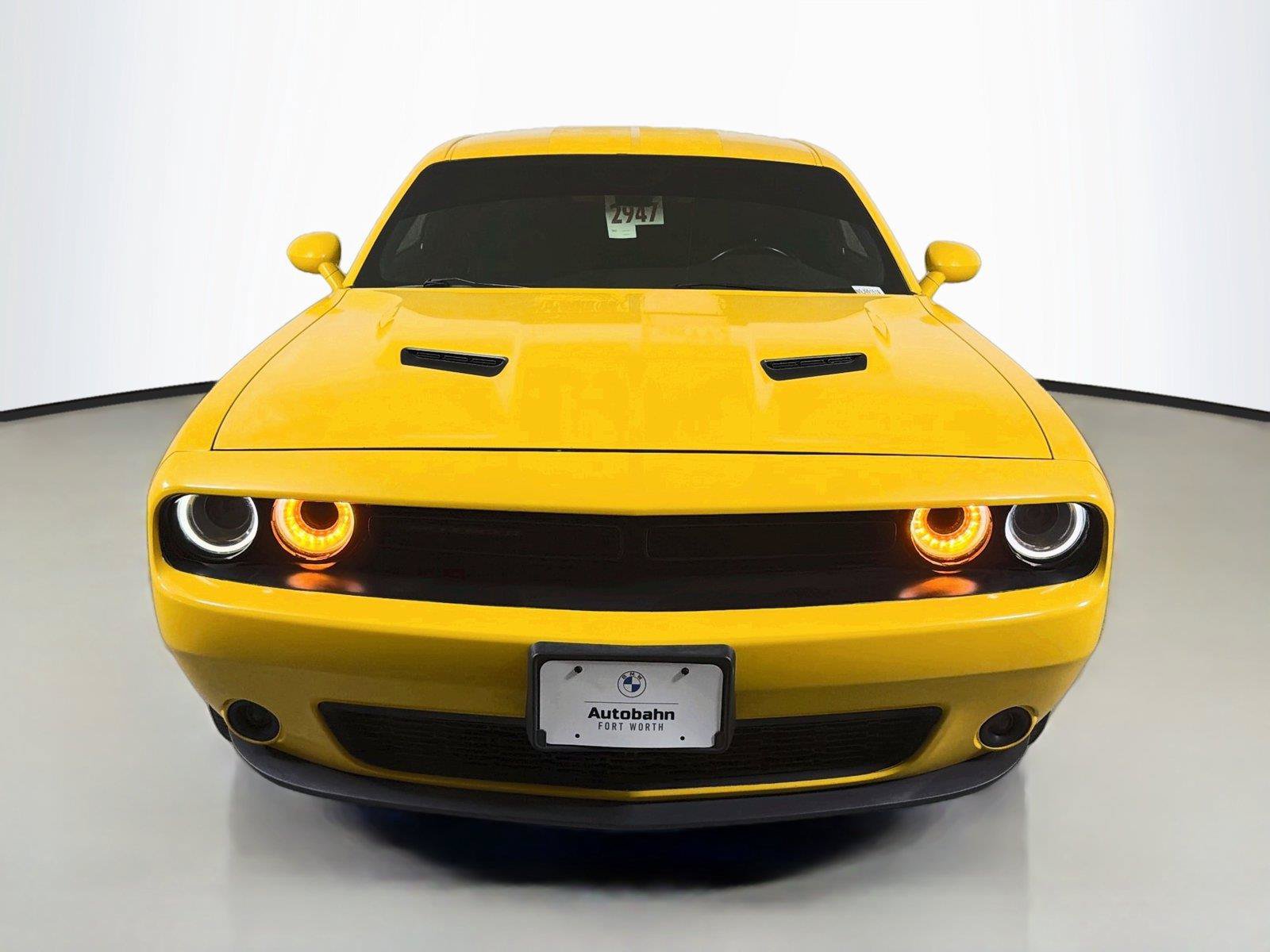 Used 2018 Dodge Challenger SXT w/ Blacktop Package RWD image 2