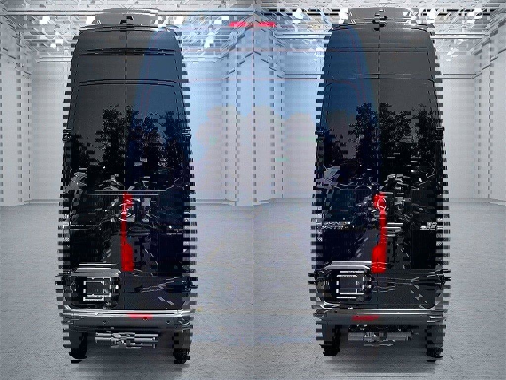 New 2025 Mercedes-Benz Sprinter 2500 image 3
