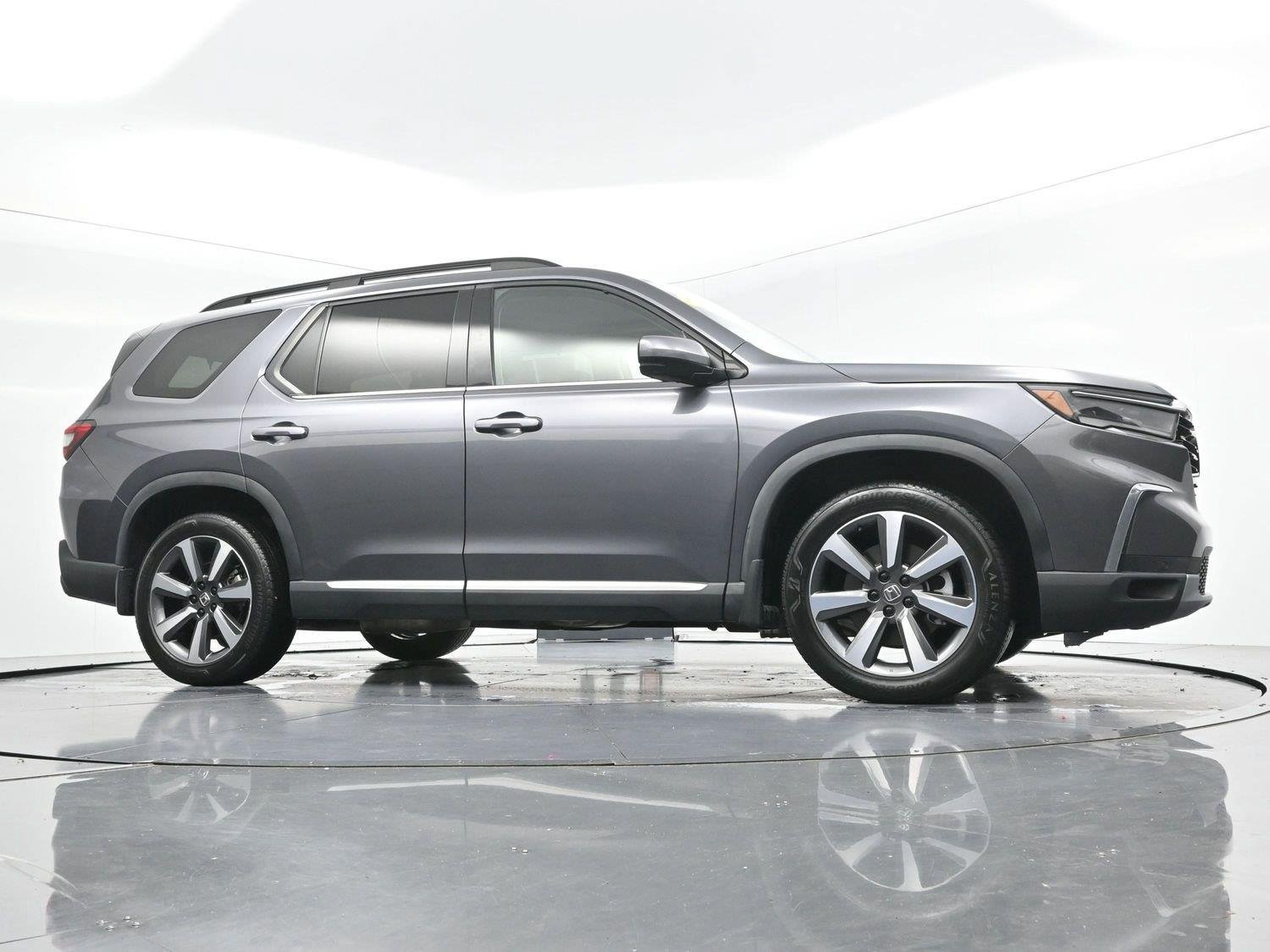 Used 2024 Honda Pilot Touring image 49