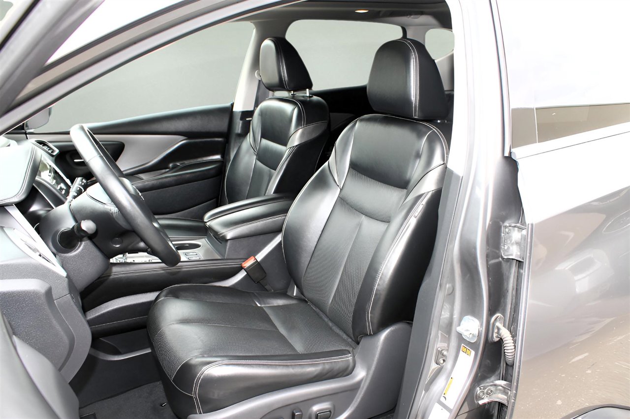 Used 2023 Nissan Murano SL w/ SL Moonroof Package image 15