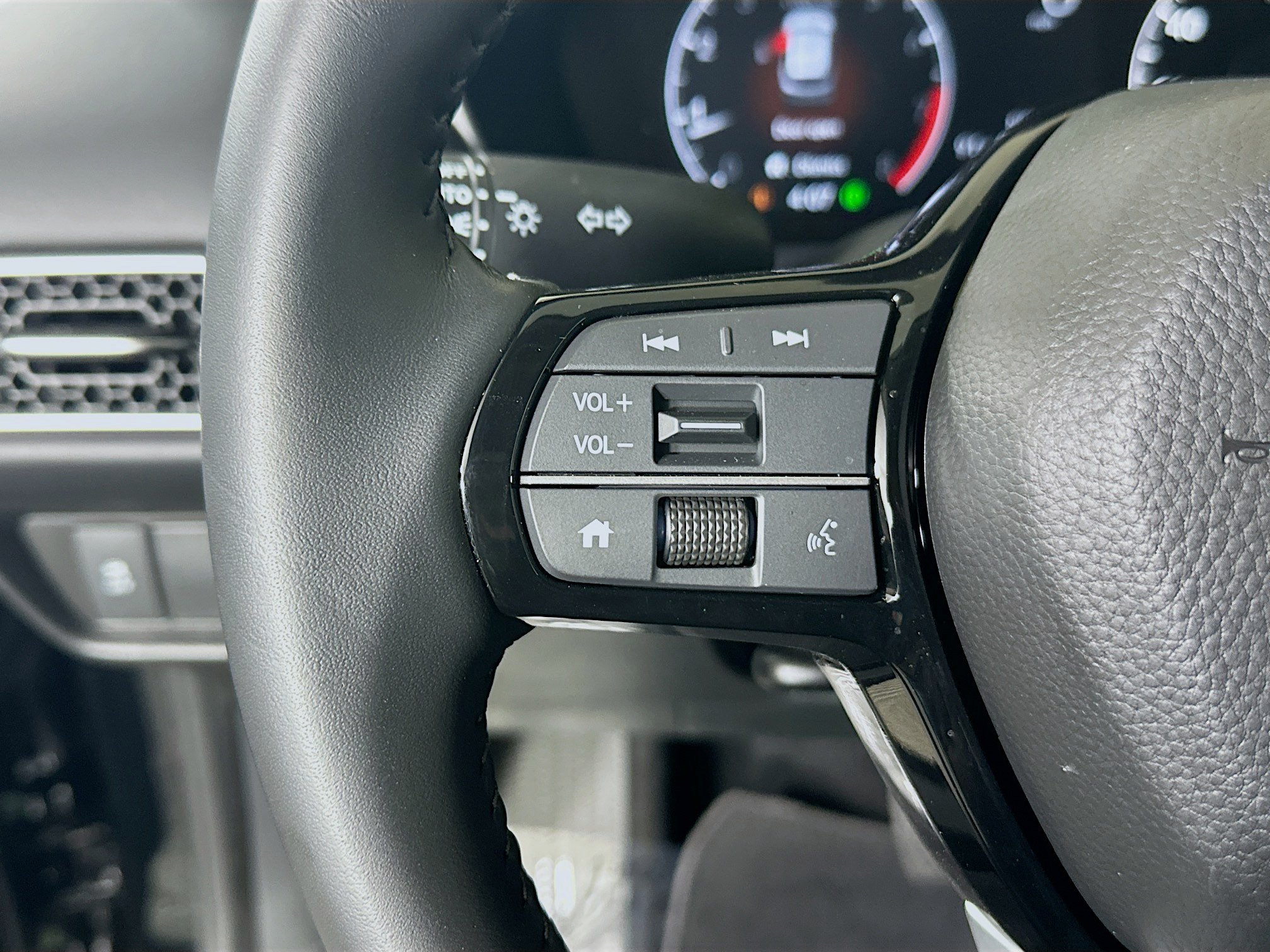 Used 2027 Honda HR-V EX-L image 16
