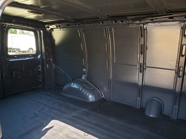 Used 2014 Chevrolet Express 1500 RWD image 13