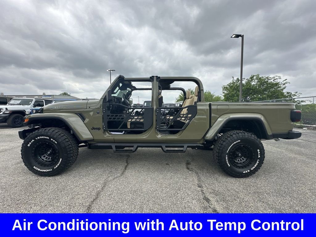 New 2026 Jeep Gladiator Willys AWD/4WD image 5