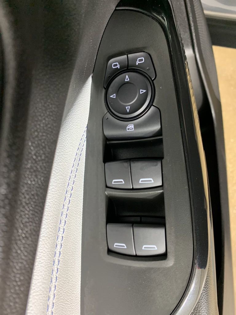 Used 2025 Chevrolet Trax LT image 17