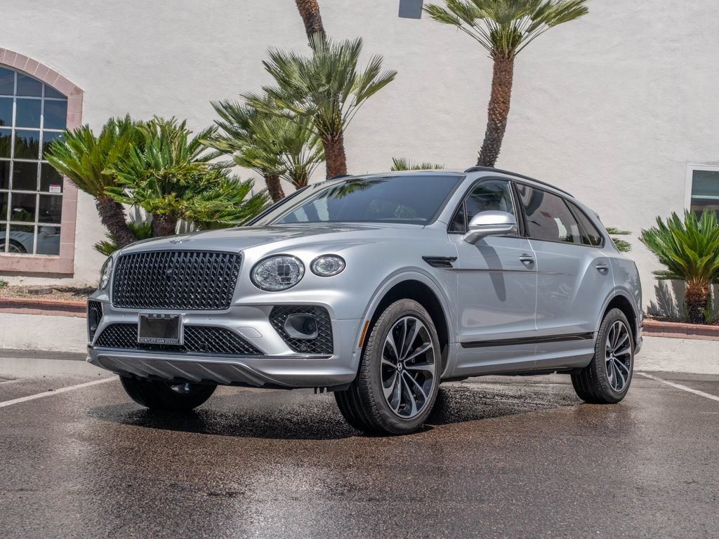 Used 2023 Bentley Bentayga Extended Wheelbase AWD/4WD image 1