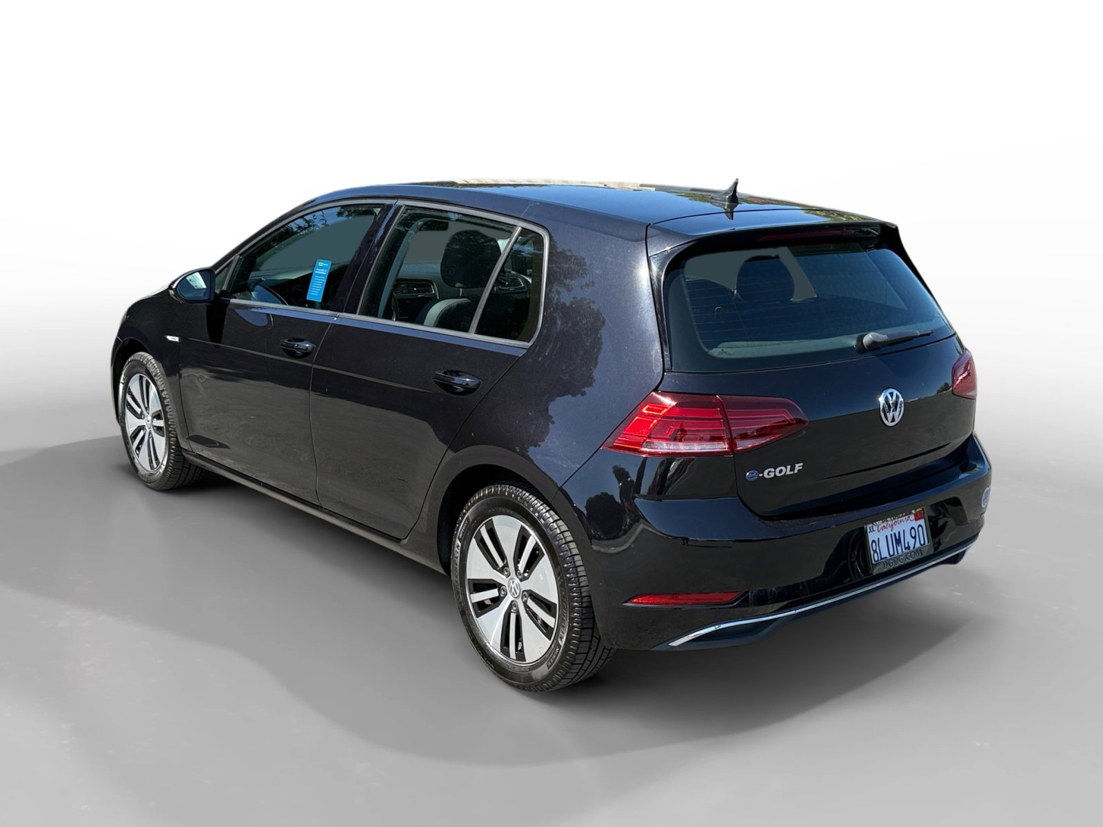 Used 2019 Volkswagen e-Golf SE w/ Driver Assistance Package FWD image 3