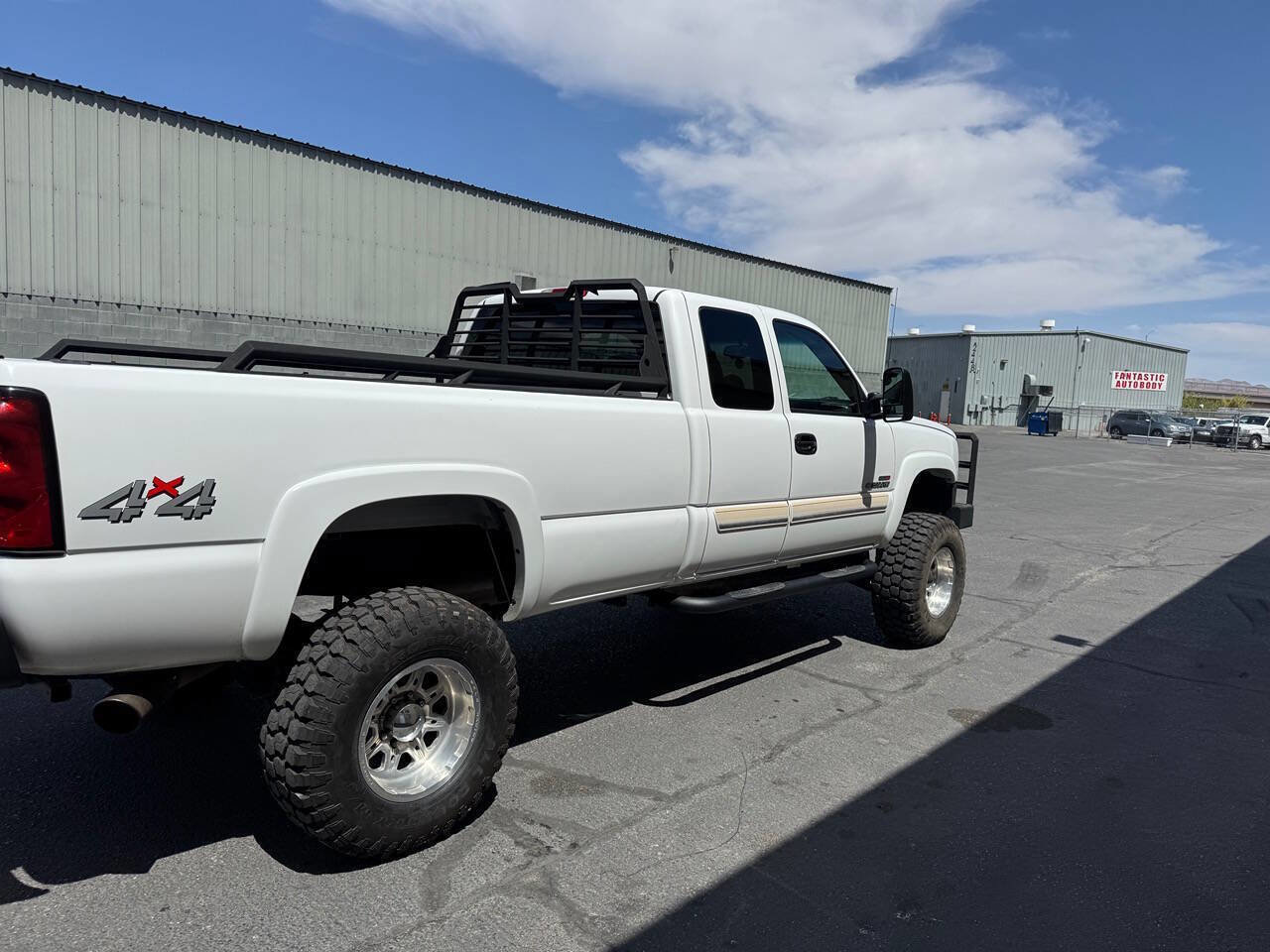 Used 2006 Chevrolet Silverado 2500 W/T w/ Skid Plate Package AWD/4WD image 12