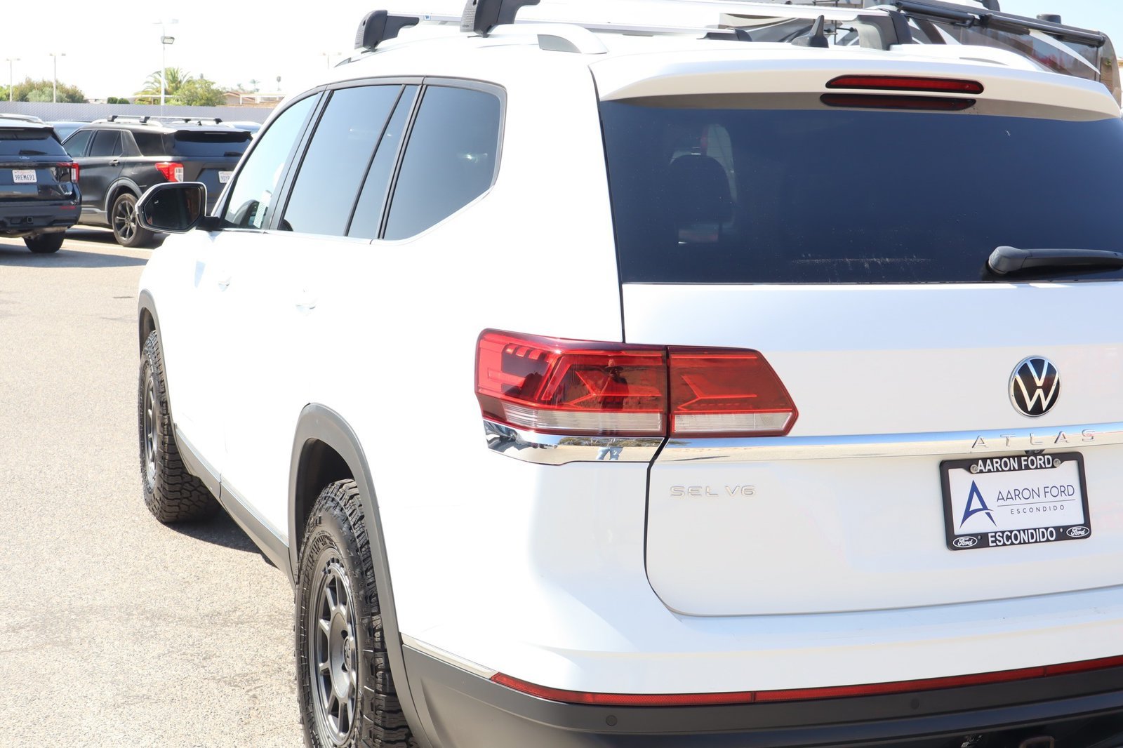 Used 2021 Volkswagen Atlas SEL AWD/4WD image 16