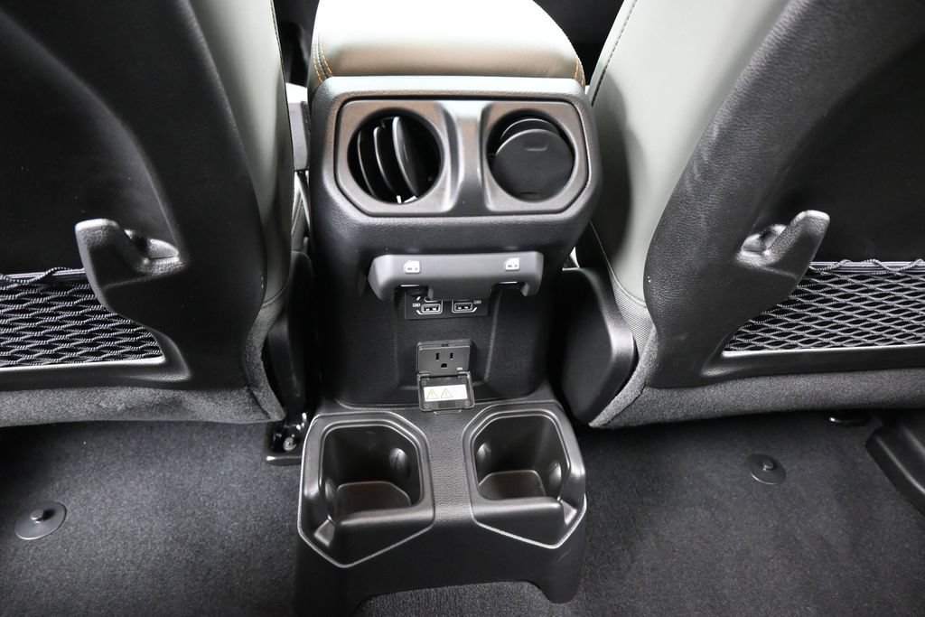 Used 2026 Jeep Gladiator Mojave AWD/4WD image 40