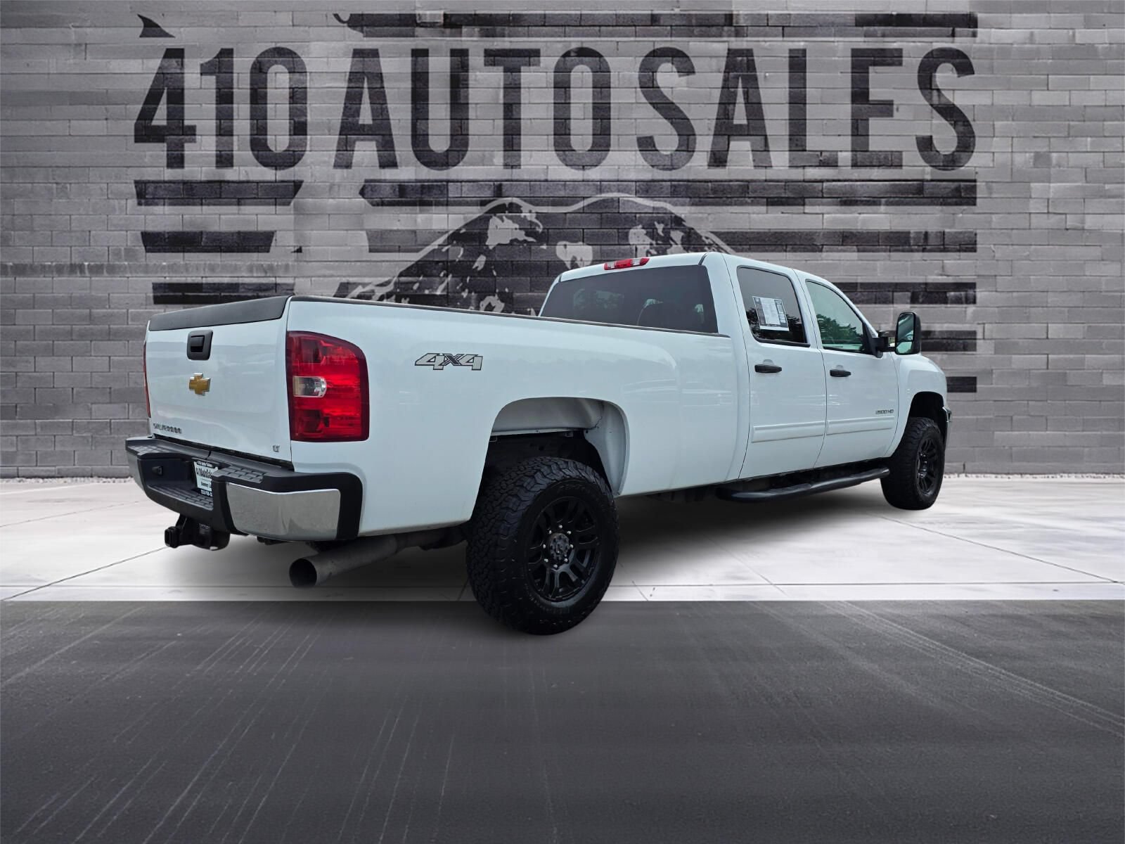 Used 2014 Chevrolet Silverado 2500 LT AWD/4WD image 3