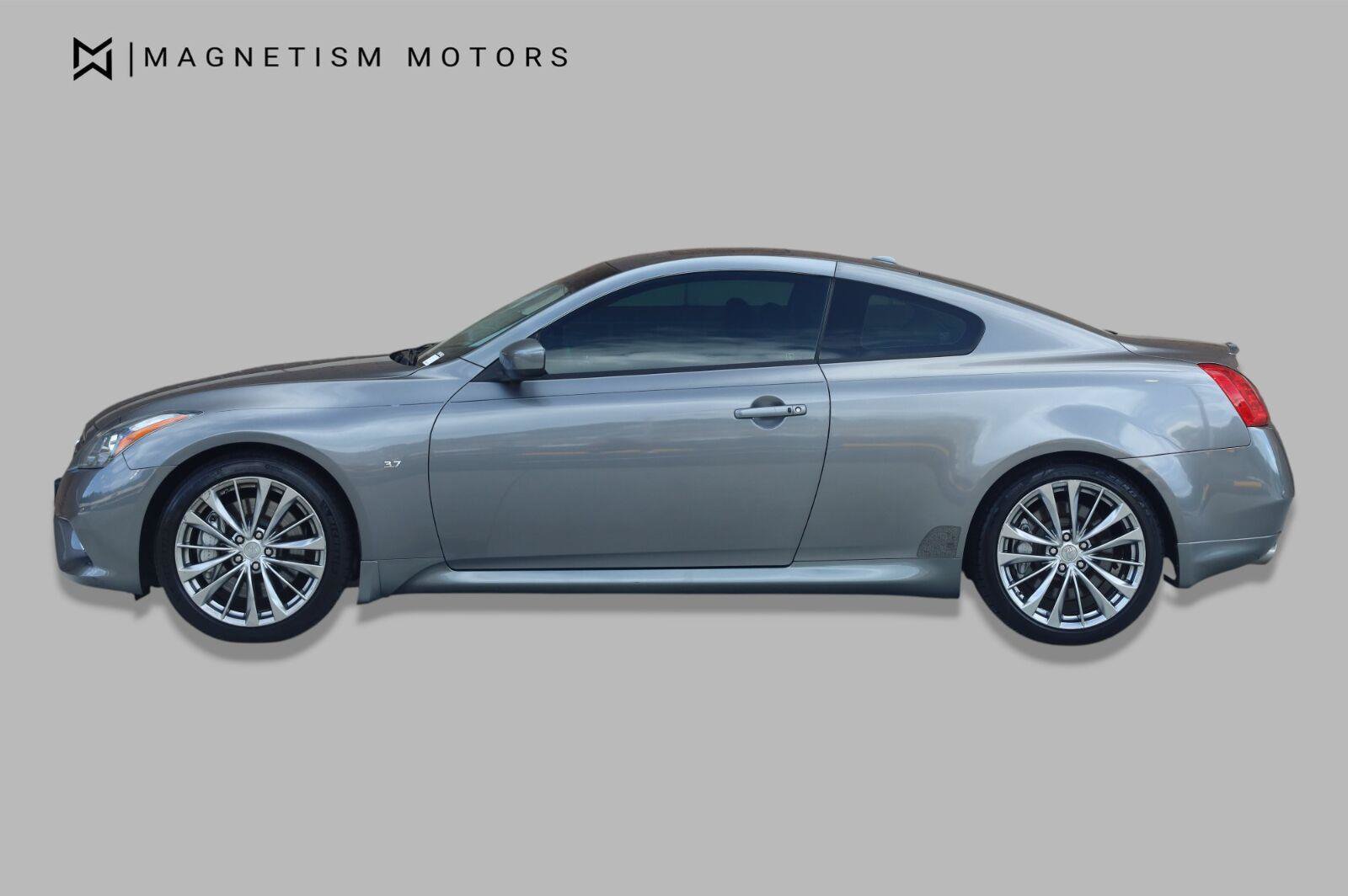 Used 2014 INFINITI Q60 Journey w/ Premium Package RWD image 3