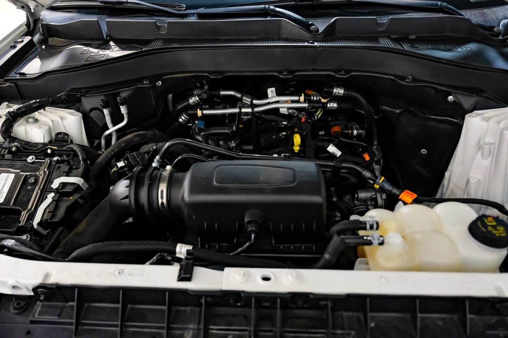 Used 2023 Ford Explorer XLT RWD image 52